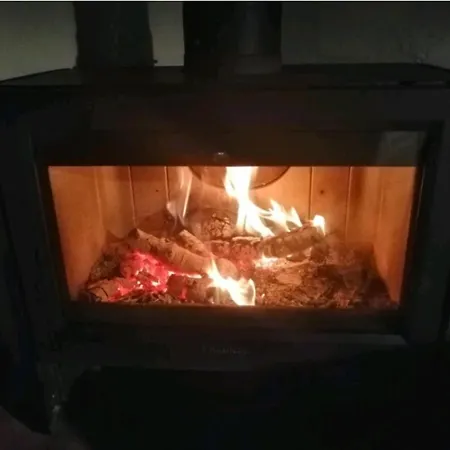 Casa De Piedra En Pequena Aldea De Ortigueira * Neves (Ortigueira, A Coruna)