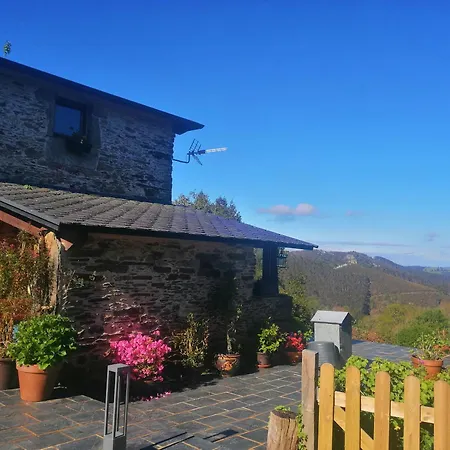 Holiday home Casa De Piedra En Pequena Aldea De Ortigueira *