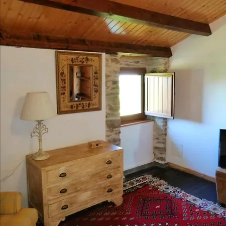 Holiday home Casa De Piedra En Pequena Aldea De Ortigueira *