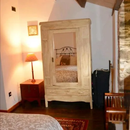 Holiday home Casa De Piedra En Pequena Aldea De Ortigueira Neves (Ortigueira, A Coruna)
